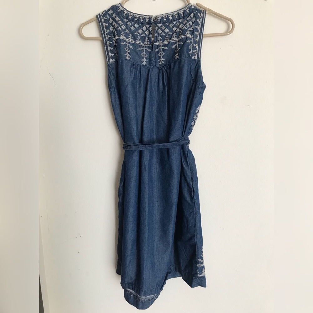 Dress - Picture 2 of 2